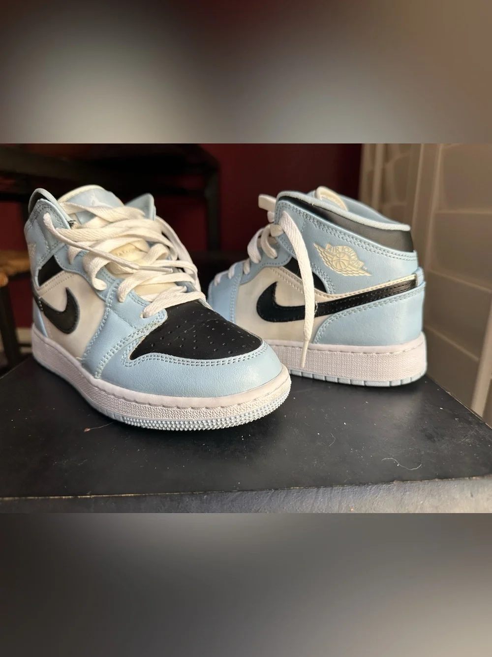 Nike Air Jordan 1 Mid GS ‘Ice Blue’